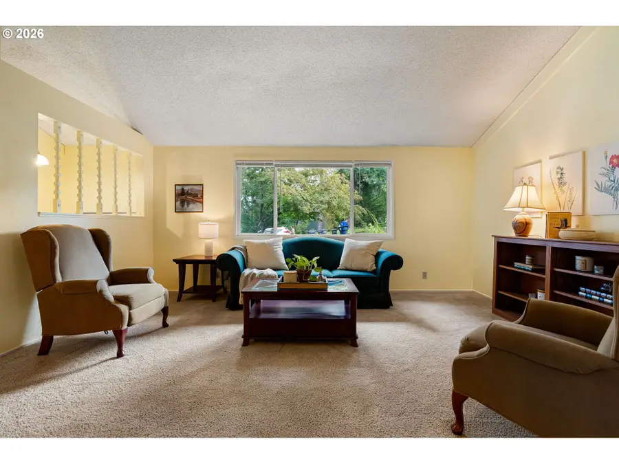 2185 W 27th Ave, Eugene, OR 97405 - #3