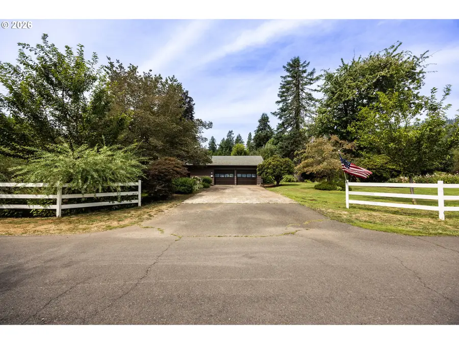 90514 Lure Ln, Leaburg, OR 97489 - #3