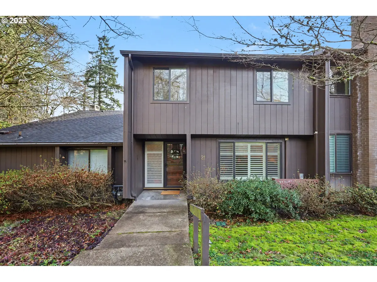 21 Westbrook Way, Eugene, OR 97405 - Image #1