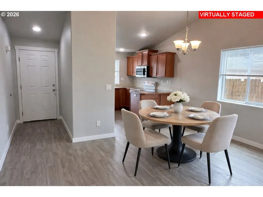 201 Lacasa St, Eugene, OR 97402 - #3