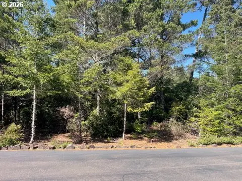 Wood Lake Way #00400, Florence, OR 97439