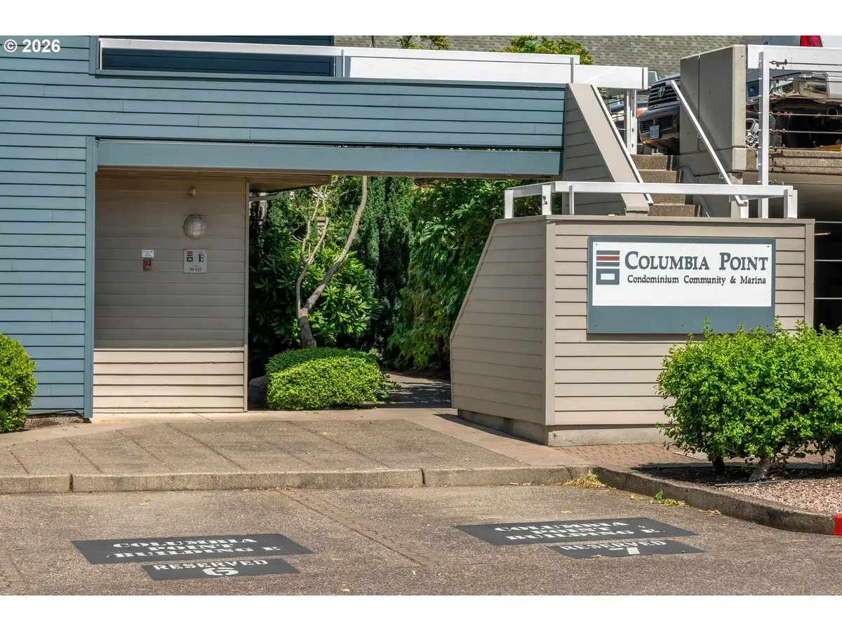113 N Hayden Bay Dr, Portland, OR 97217 - #1