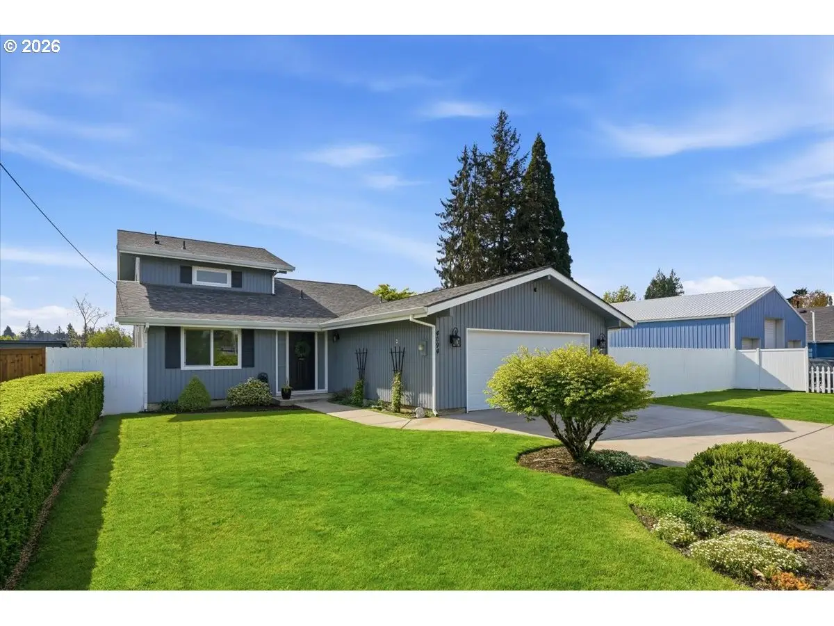 4094 5th St, Hubbard, OR 97032 - #1