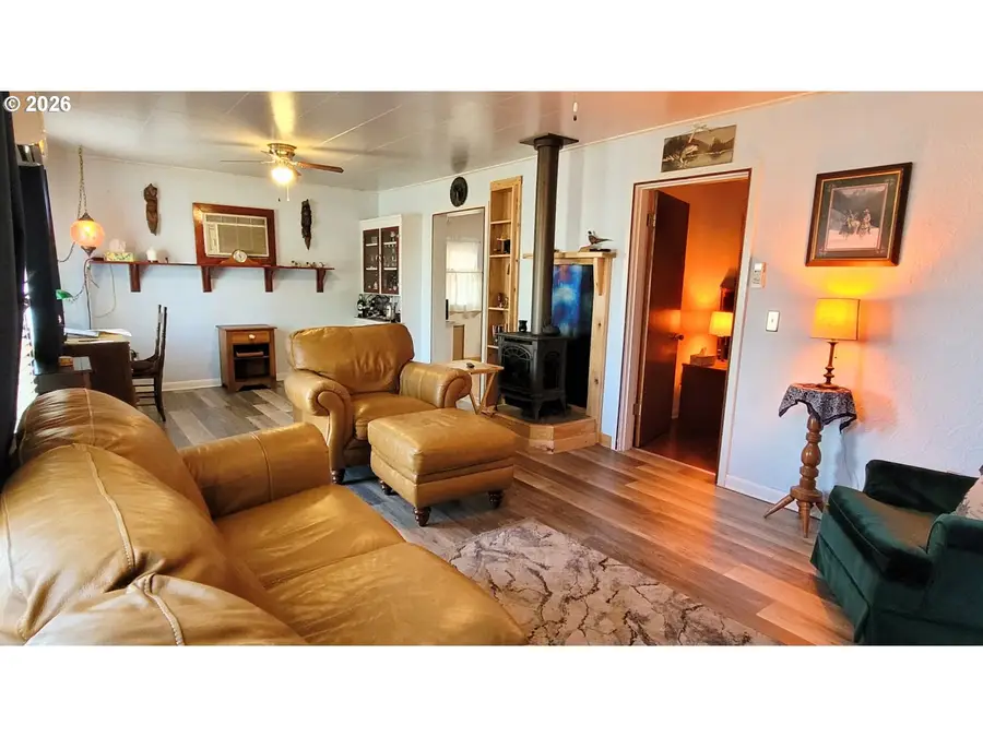 204 Main St, Richland, OR 97870 - #3