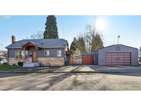 9328 SE Glenwood St, Portland, OR 97266