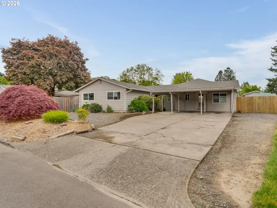 2024 NE Poynter St, Hillsboro, OR 97124 - #2
