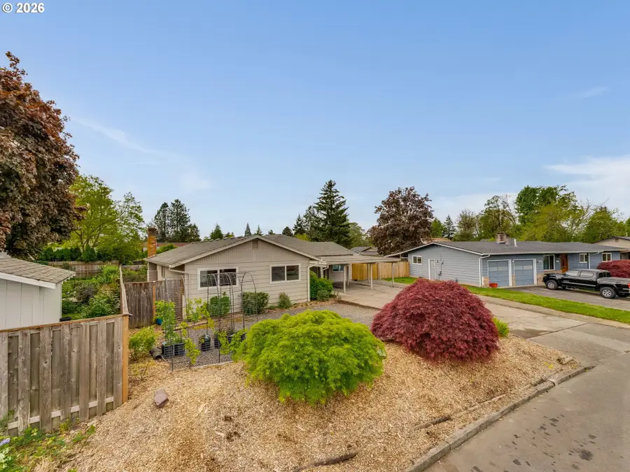 2024 NE Poynter St, Hillsboro, OR 97124 - #3