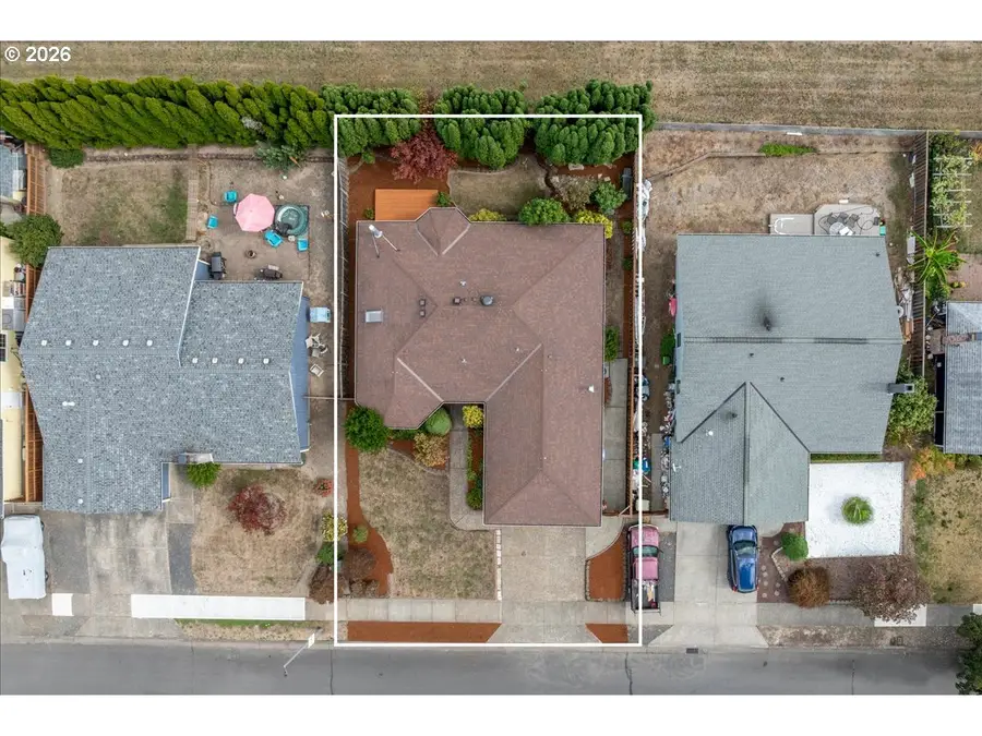 2234 SE 74th Ave, Hillsboro, OR 97123 - #3