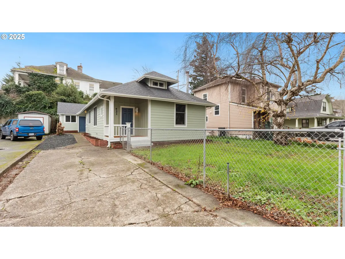 421 Golden Ave, Coos Bay, OR 97420 - Image #1