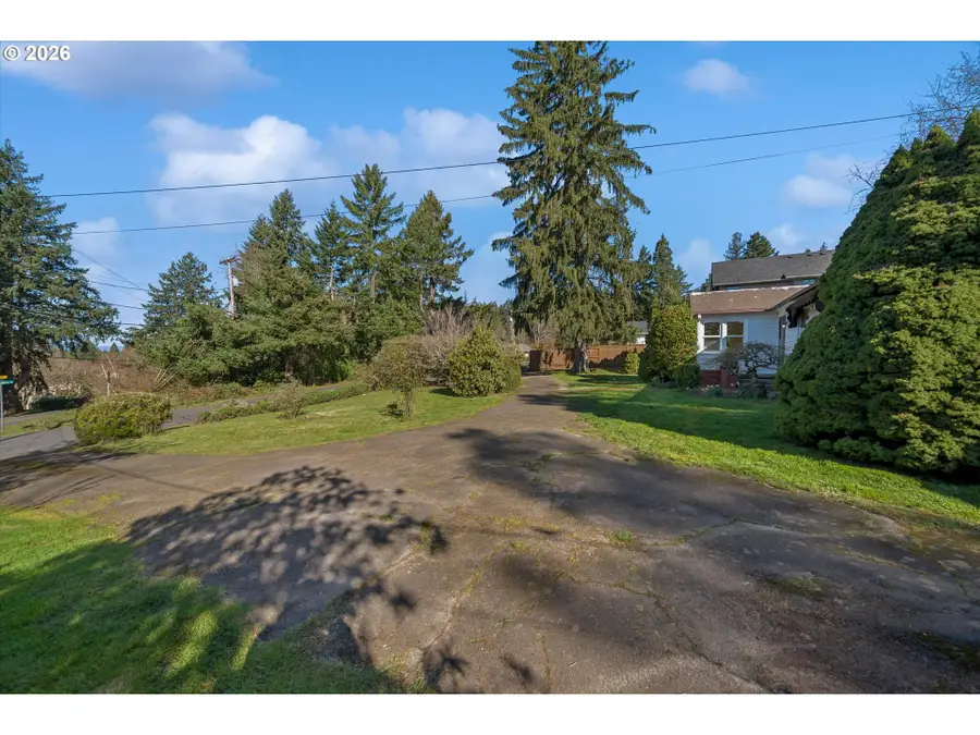 3410 SW Underwood Dr, Portland, OR 97225 - #2