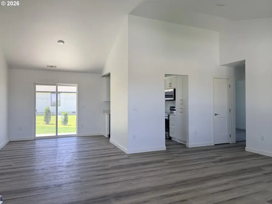 110 Truman Ave, Umatilla, OR 97882 - #2
