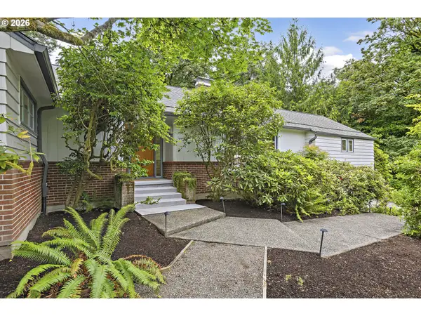 10505 S Hedlund Ave, Portland, OR 97219