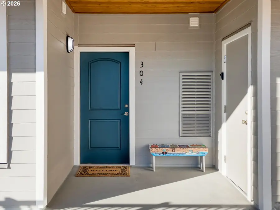 1000 N Holladay Dr #304, Seaside, OR 97138 - Image #3