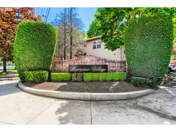 15711 NE Beech St #5B, Portland, OR 97230