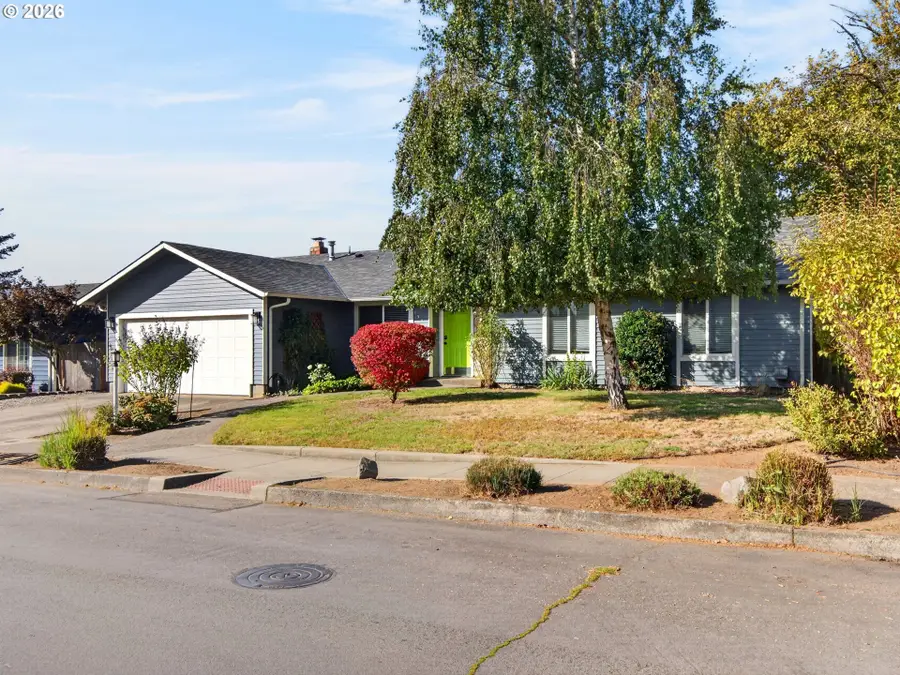 1551 NE 20th St, Gresham, OR 97030 - #2