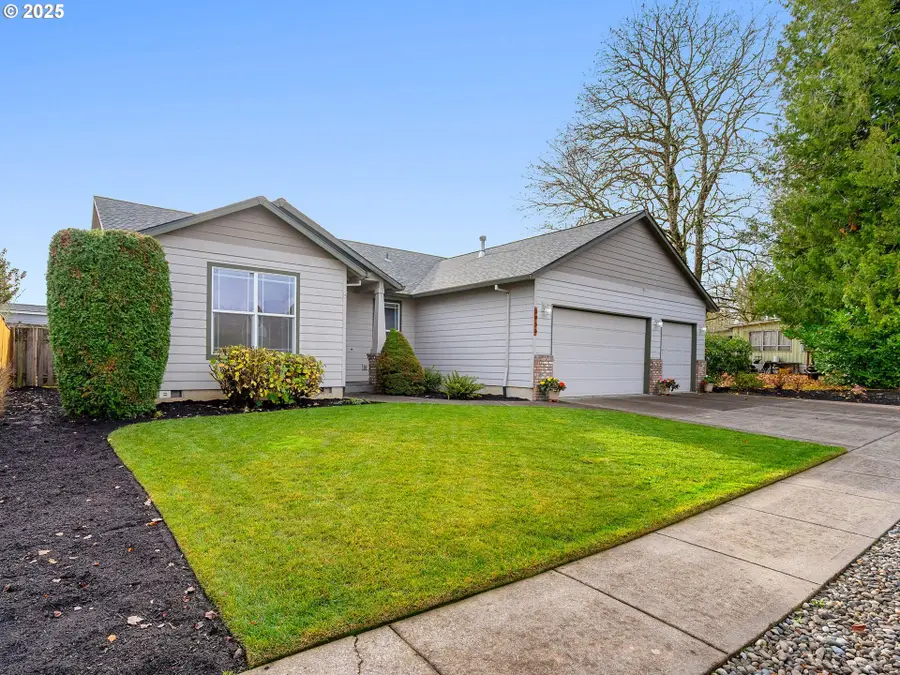 3956 SE 30th St, Gresham, OR 97080 - Image #2