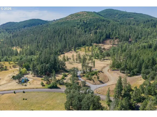 38835 Crawfordsville Dr, SweetHome, OR 97386