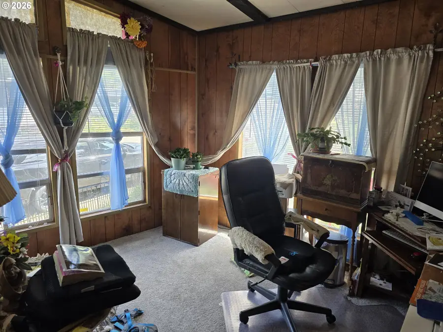 129 Colton Ln, Roseburg, OR 97470 - #3