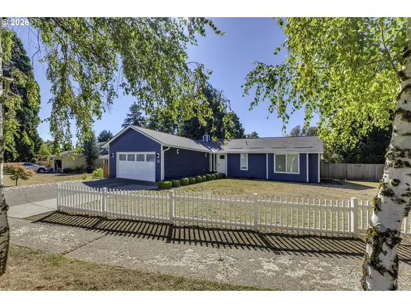 11880 SW Robbins Dr, Beaverton, OR 97008