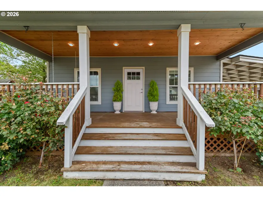 1044 Park St, Woodland, WA 98674 - #2