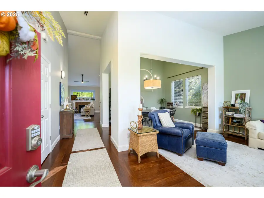 2379 SW Leo St, McMinnville, OR 97128 - Image #3