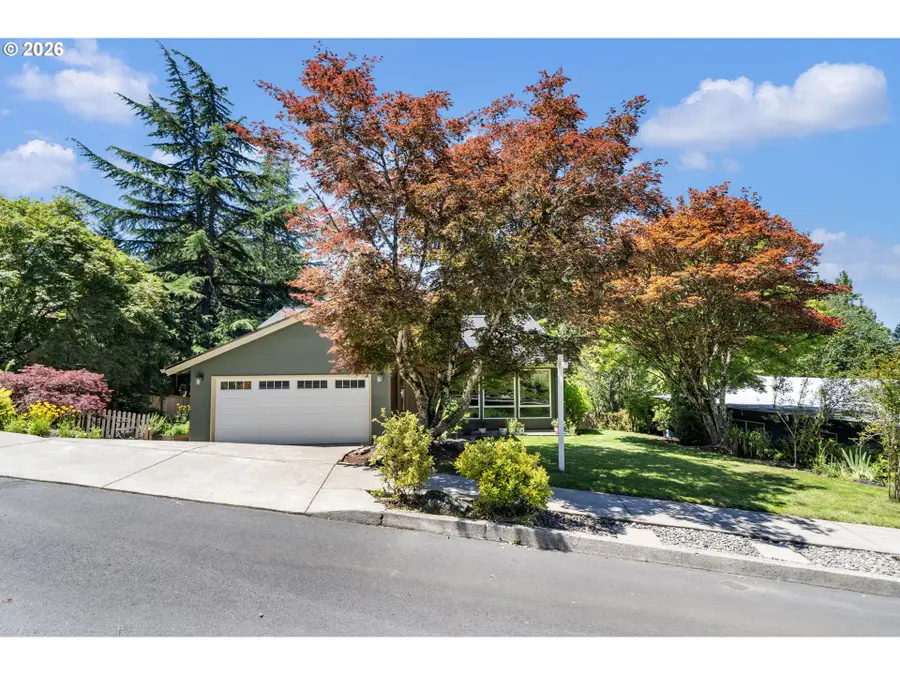 1105 SW 10th Dr, Gresham, OR 97080 - #2