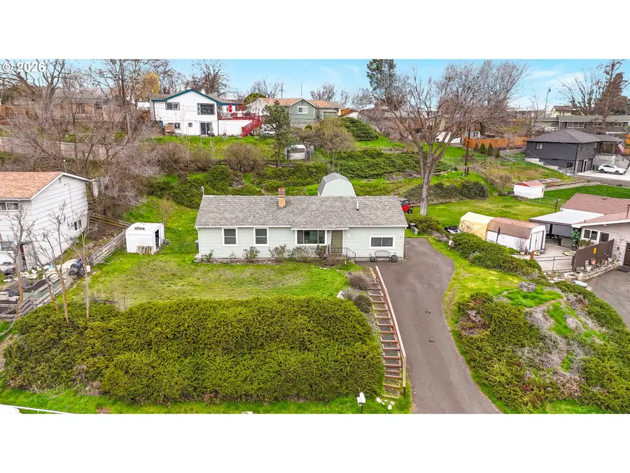 715 SW 27th St, Pendleton, OR 97801 - #2