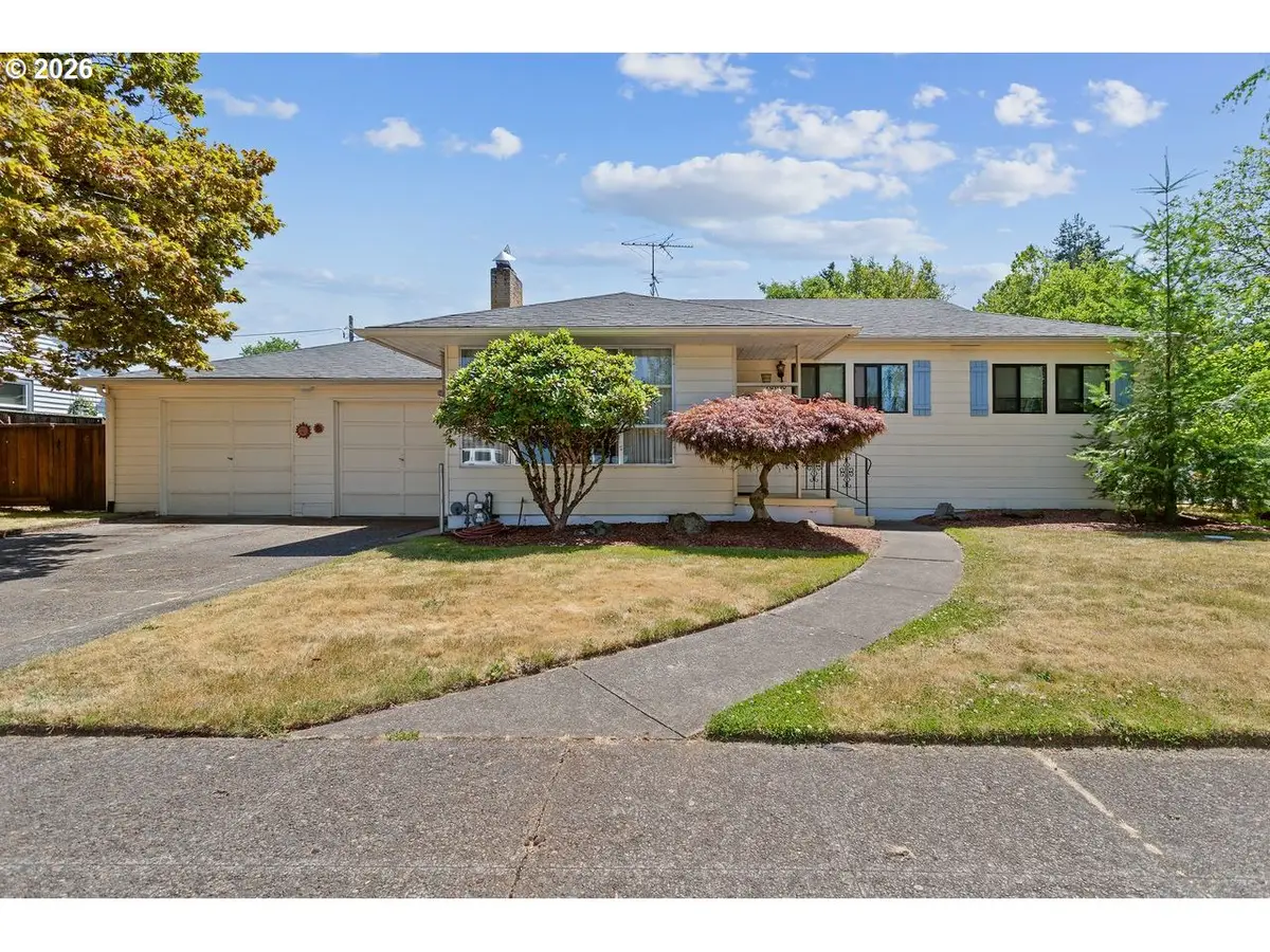10810 NE San Rafael St, Portland, OR 97220 - #1