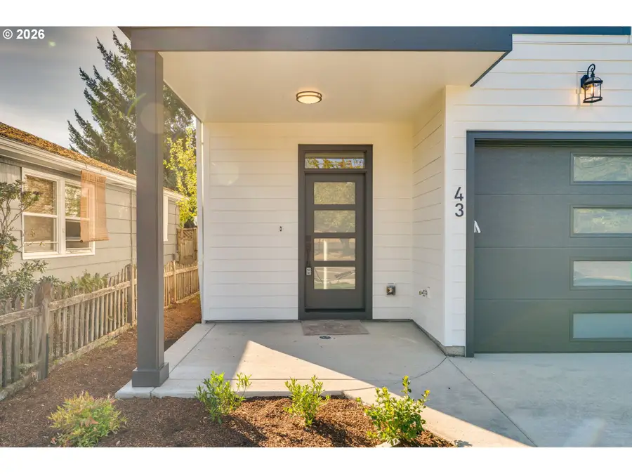 43 NE 87th Ave, Portland, OR 97220 - #2