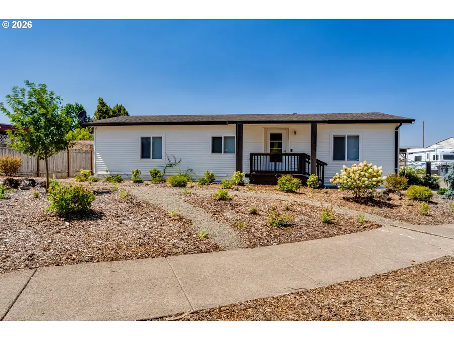 2226 32nd St, Springfield, OR 97477 - #2