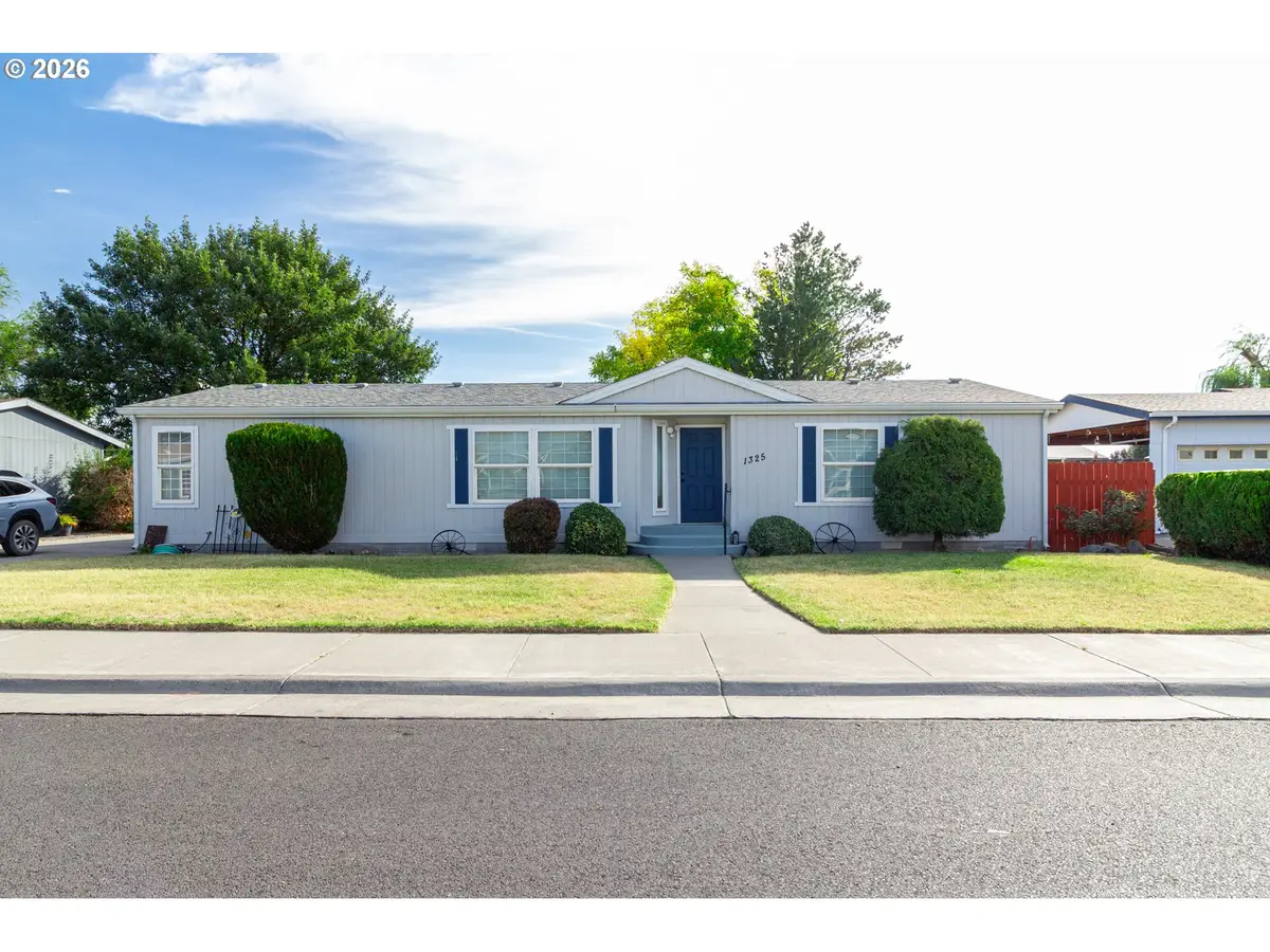 1325 SW 16th Pl, Hermiston, OR 97838 - #1