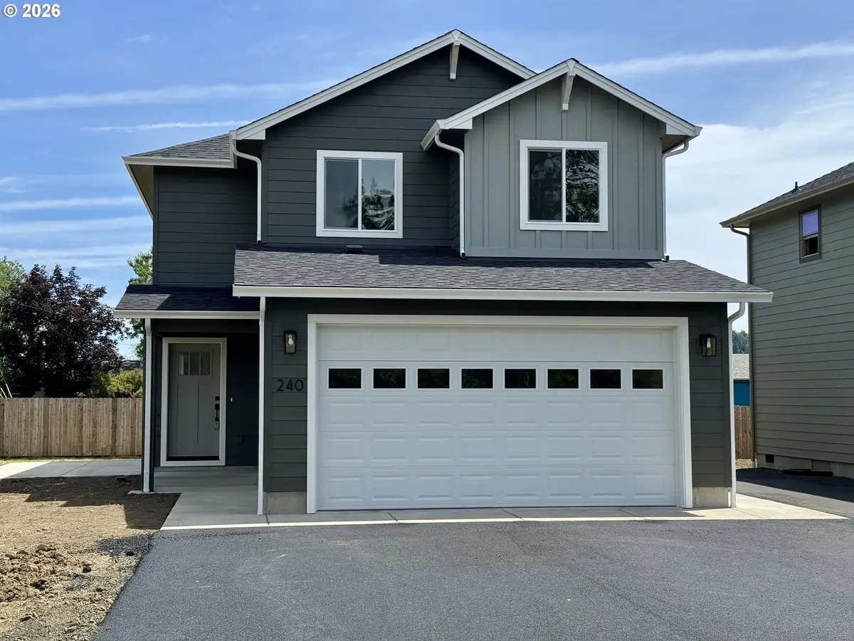 240 Miller St, Sutherlin, OR 97479 - #1