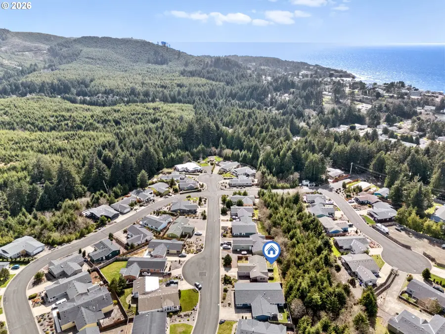 155 SE Whalesong Dr, Depoe Bay, OR 97341 - #3