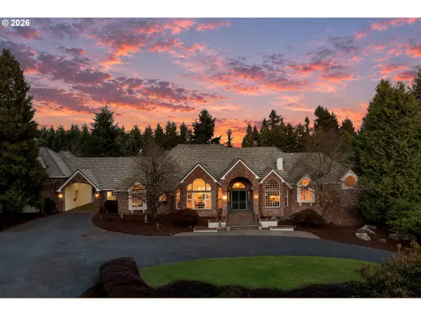 1095 SW Schaeffer Rd, WestLinn, OR 97068