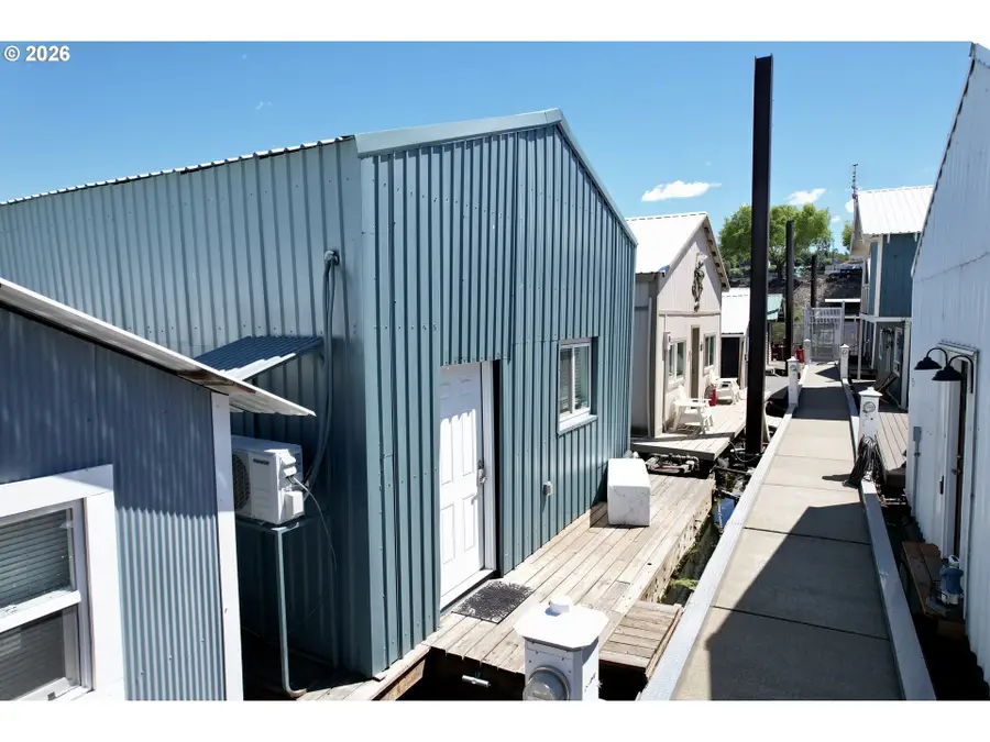 101 N Boat Basin Rd #A-8, The Dalles, OR 97058 - #2