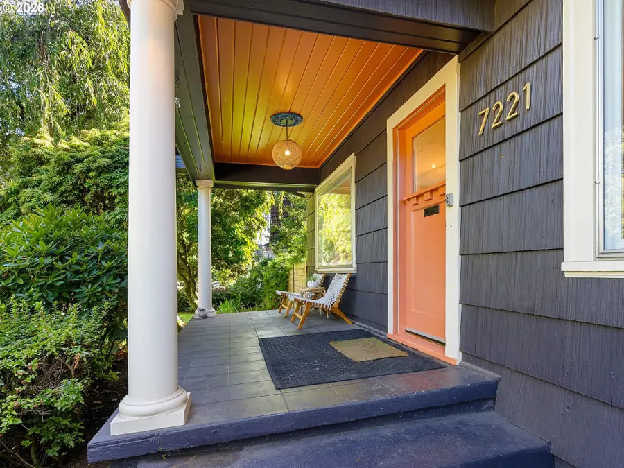 7221 SW Brier Pl, Portland, OR 97219 - #2