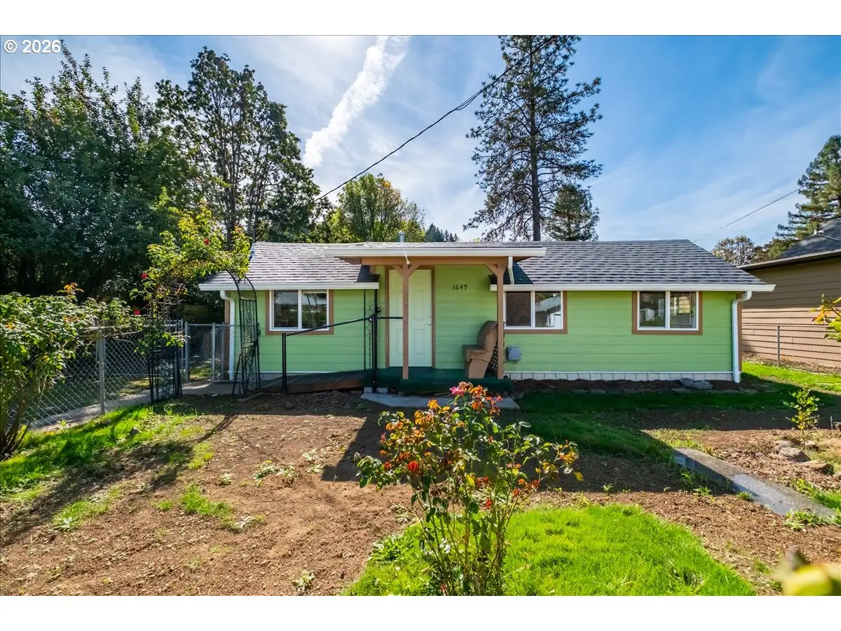 1649 Elm St, Sweet Home, OR 97386 - #1