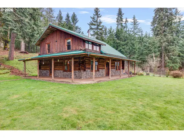 3805 Briar Knob Loop, ScottsMills, OR 97375