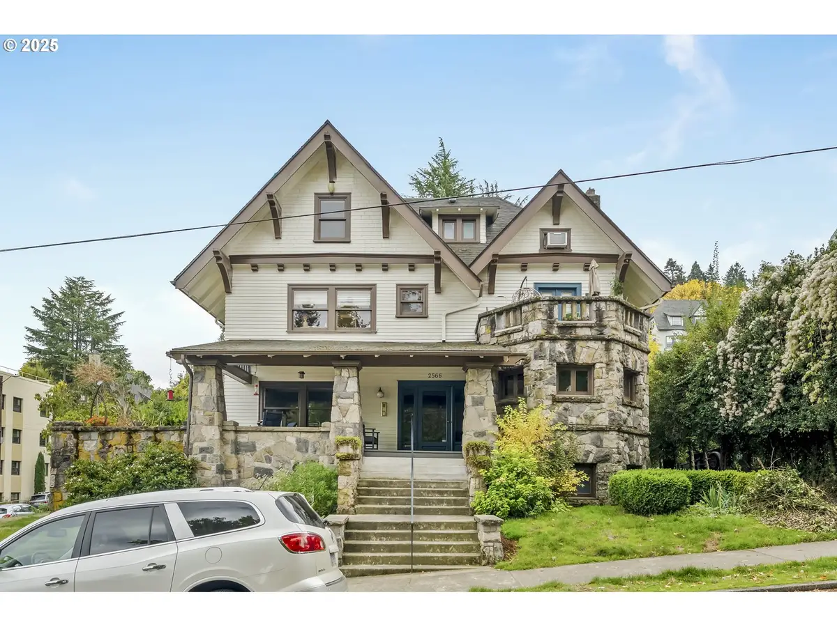 2566 NW Lovejoy St #6, Portland, OR 97210 - Image #1