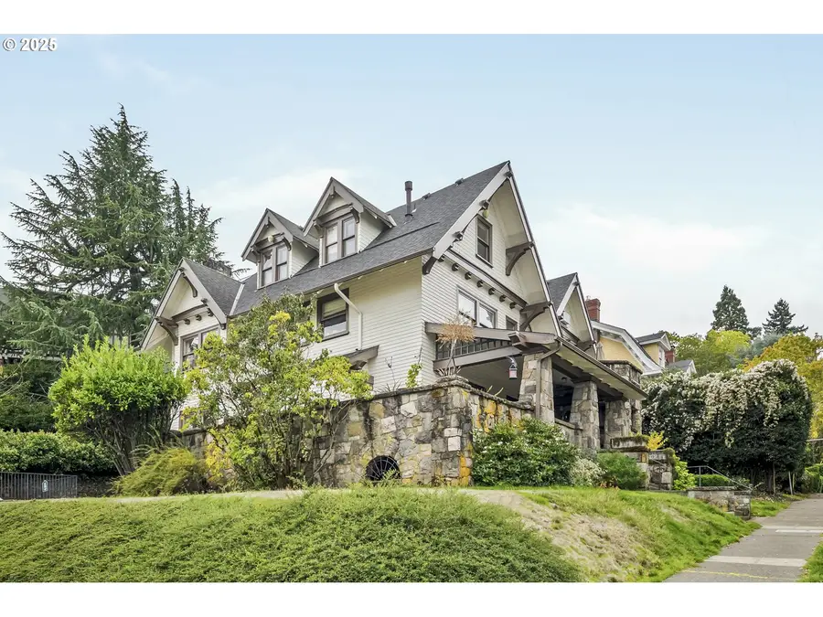 2566 NW Lovejoy St #6, Portland, OR 97210 - Image #3