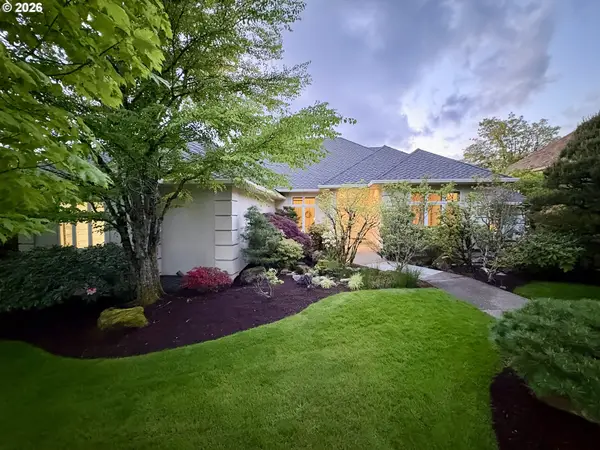 2505 NW Pinnacle Dr, Portland, OR 97229