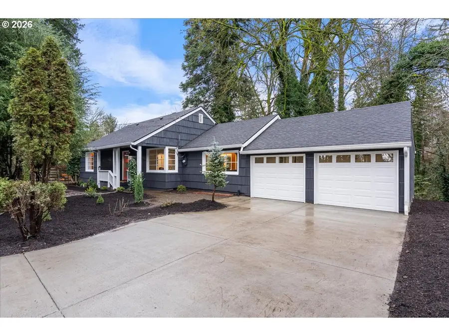 2550 Jolie Pointe Rd, Northwest Clackamas, OR 97068 - Image #2