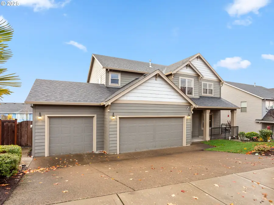 310 SW Mt Adams St, McMinnville, OR 97128 - Image #2