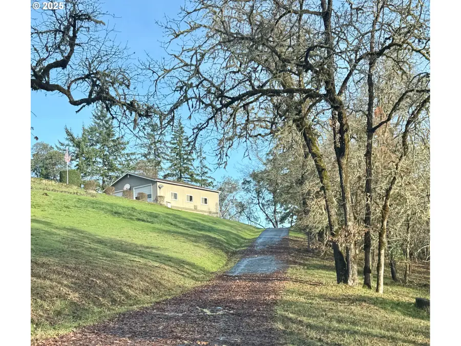 4447 Melrose Rd, Roseburg, OR 97471 - #3