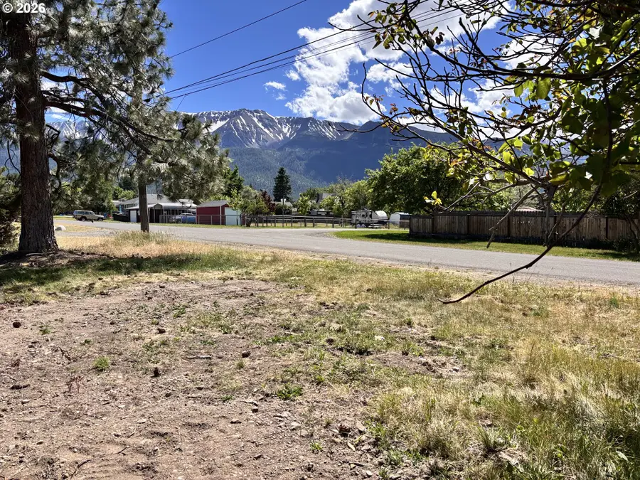 406 S East St, Joseph, OR 97846 - #3