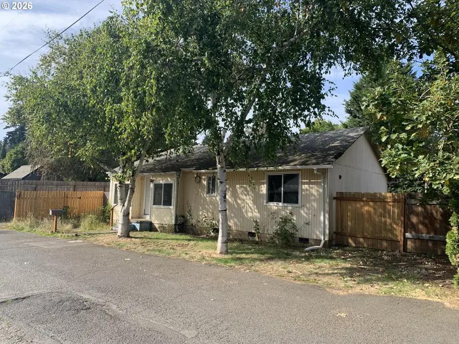 9241 NE Schuyler St, Portland, OR 97220 - #2