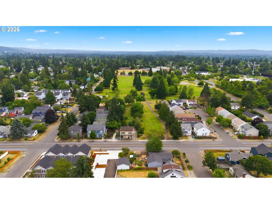 6136 SE Duke St, Portland, OR 97206 - #3