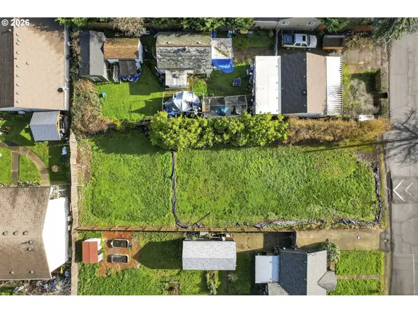 7233 SE Crystal Springs Blvd, Portland, OR 97206