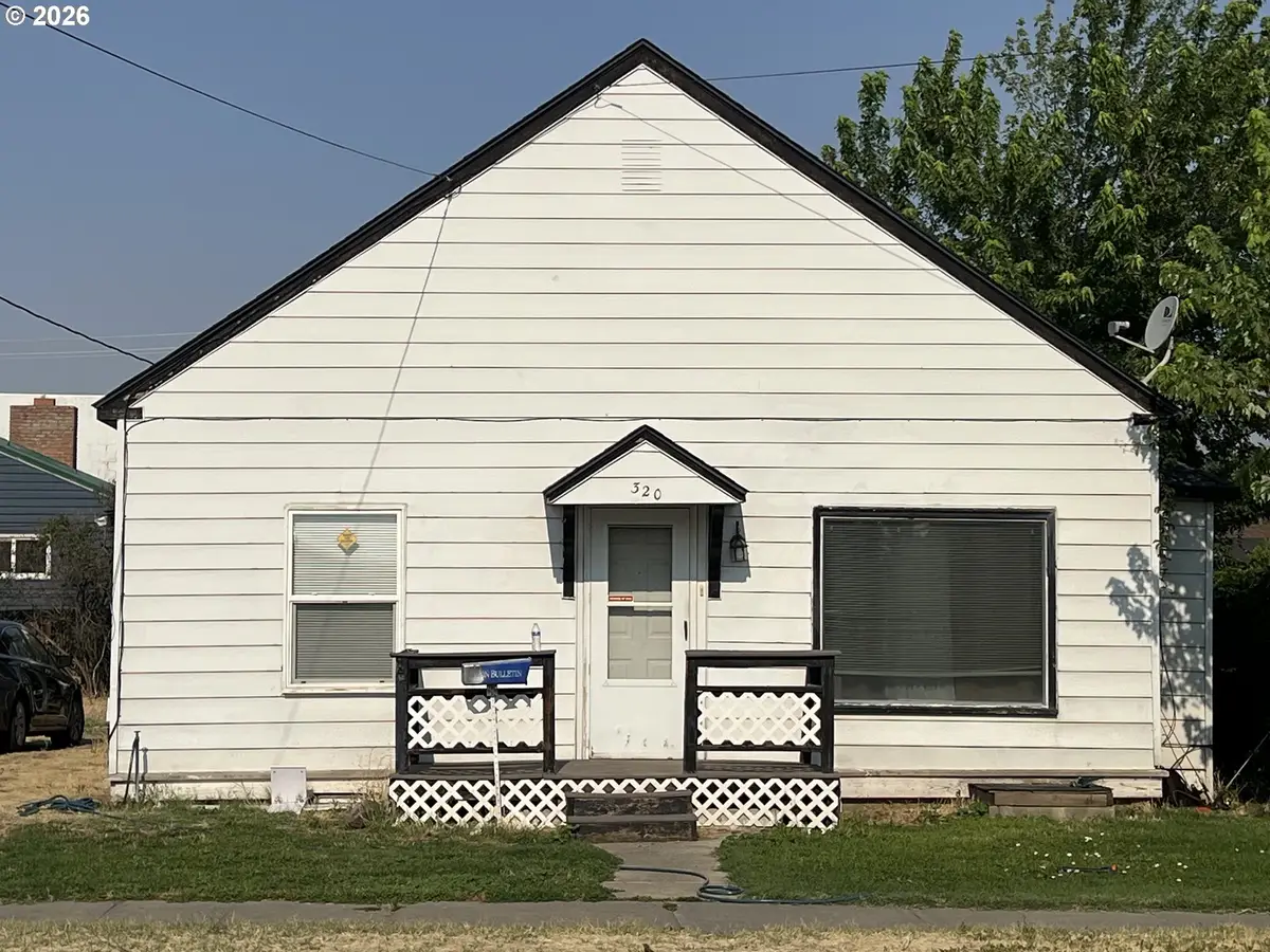 320 S Columbia St, Milton Freewater, OR 97862 - #1