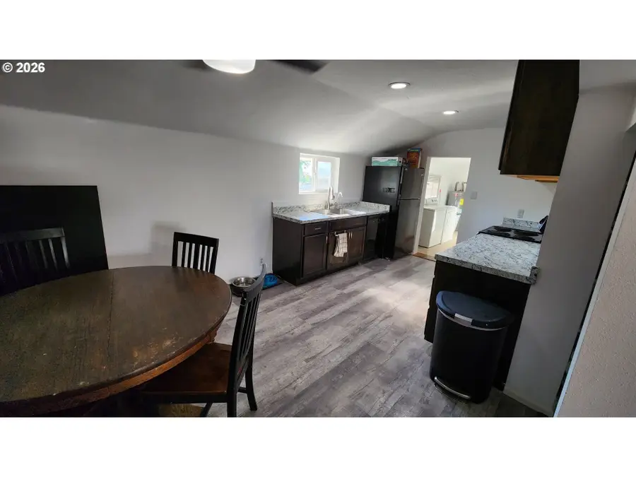 1117 Shearer St, The Dalles, OR 97058 - #3